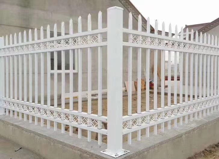 济宁户外庭院围墙护栏 带装饰花围墙护栏小区护栏 围网护栏铁艺护栏锌钢护栏